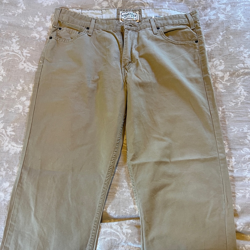 Levi's Classic Tan Trousers